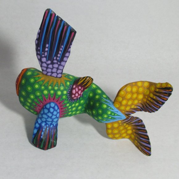 Zeny Fuentes Y Reyna Alebrije Wood Hand Carved/Painted Fish from Oaxaca Mexico - Picture 15 of 15